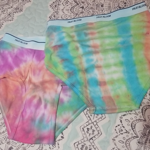 2 pair of men's custom tie dye briefs - Picture 4 of 4